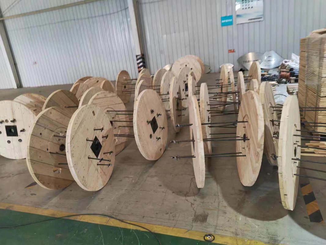 4 Wege Holzkabelrolle Runde Große Holzkabelrolle für Kabel verwendet