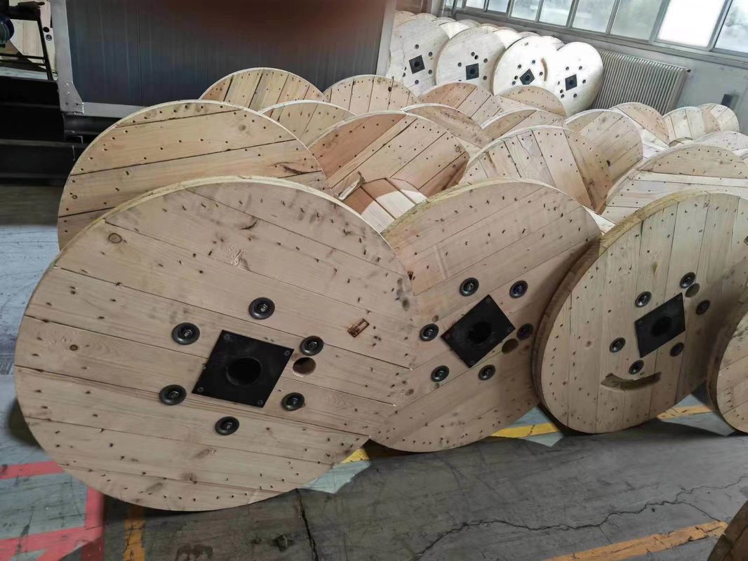 4 Wege Holzkabelrolle Runde Große Holzkabelrolle für Kabel verwendet