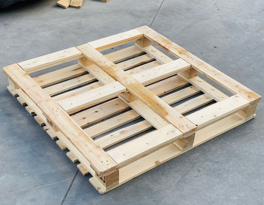 Güterumsatz Euro-Paletten Wärmebehandelte Holzpaletten zur Ausfuhr 4 Weg